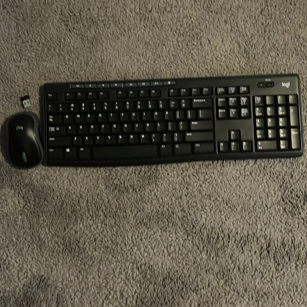 Logi combo keyboard and mouse (black)